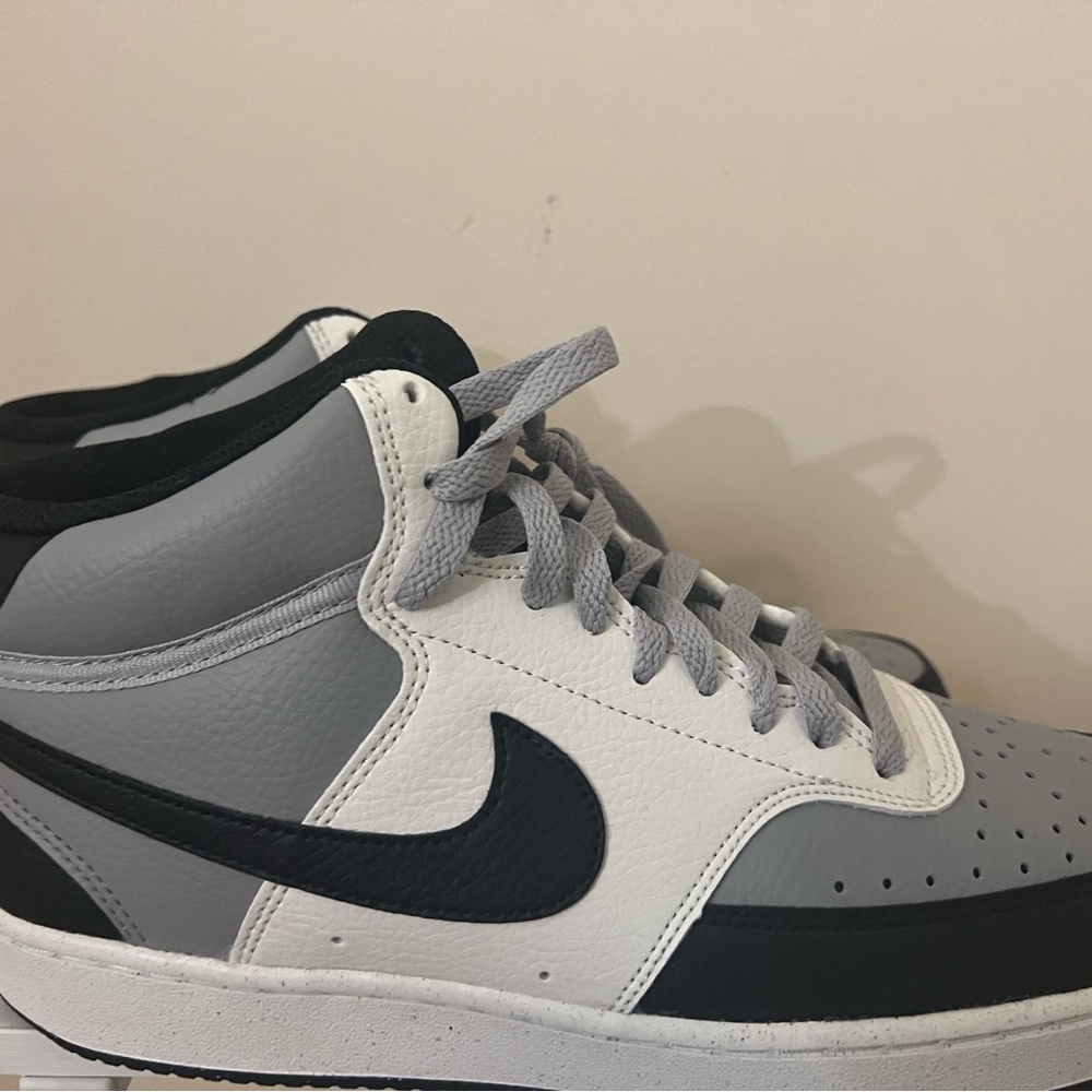 Nike Court Vision Mid next Nature Light Smoke Grey shoes Men’s size 8.5 women 7